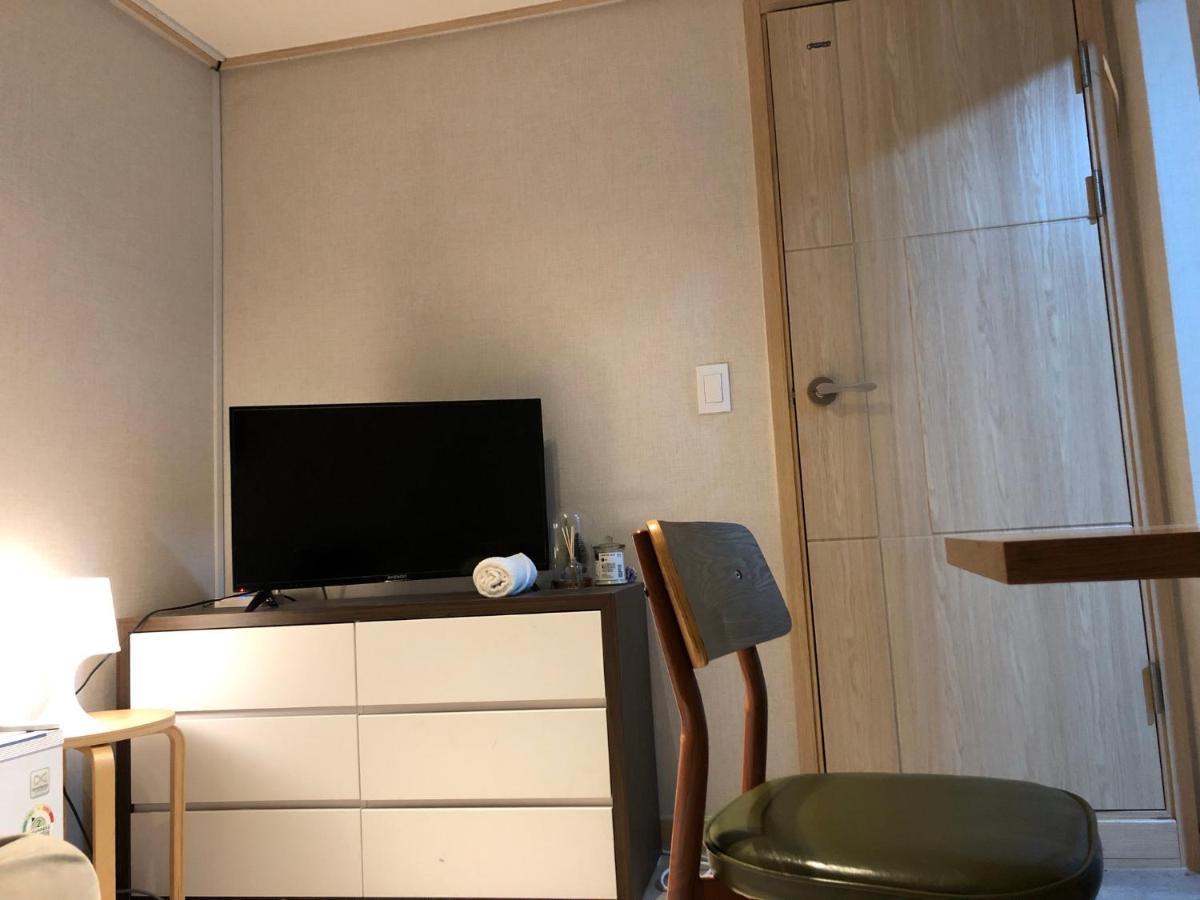 Хостел Rich House Dongdaemun Сеул Екстер'єр фото
